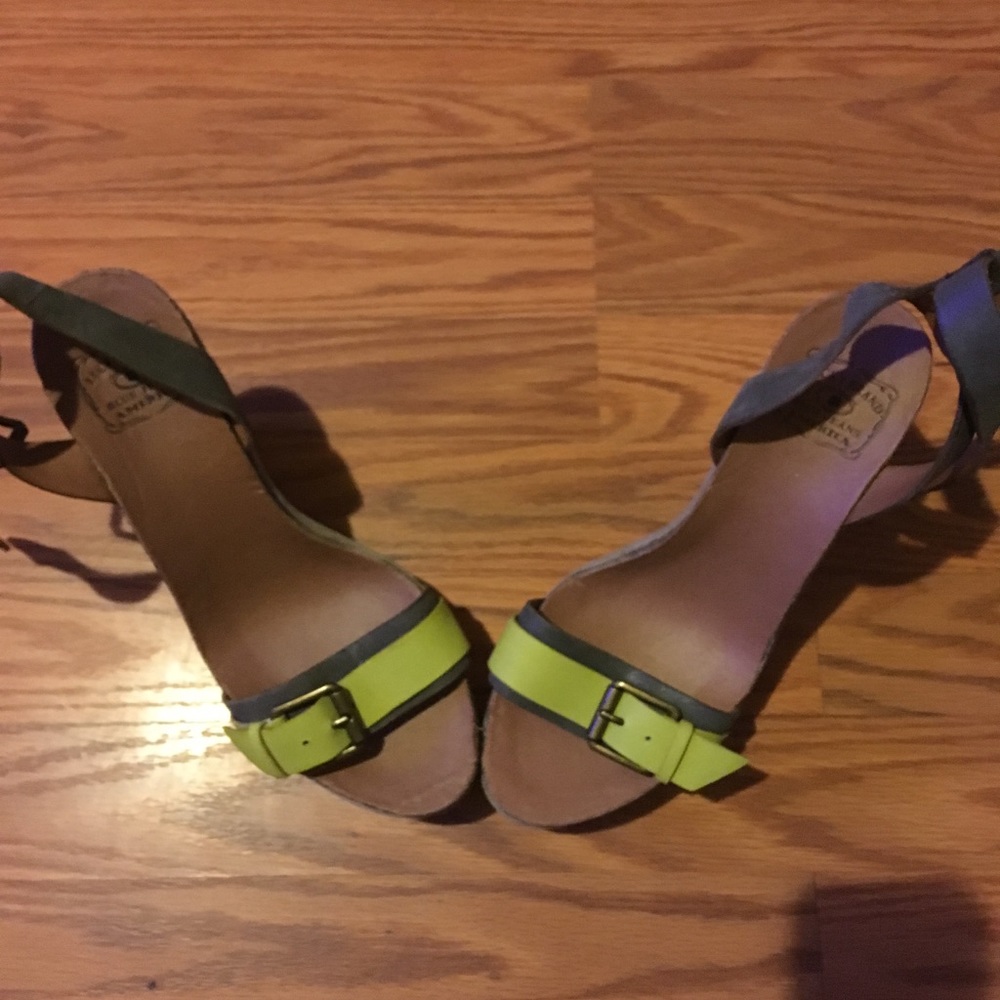 4” Gray/Lime Leather Sandals